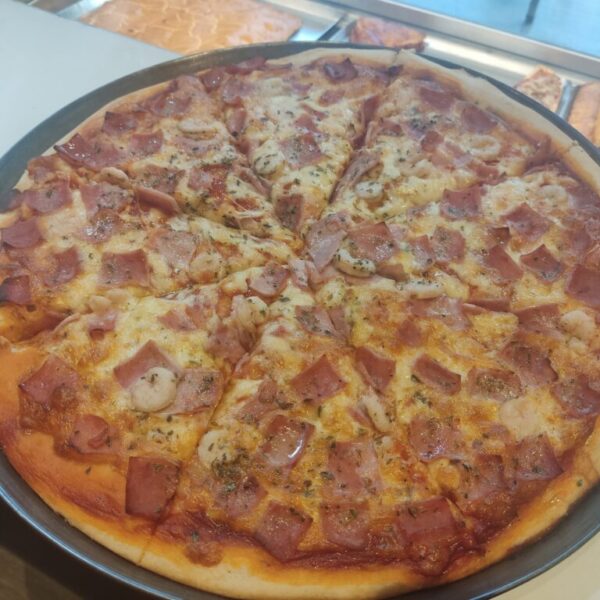 Pizza Mediterránea