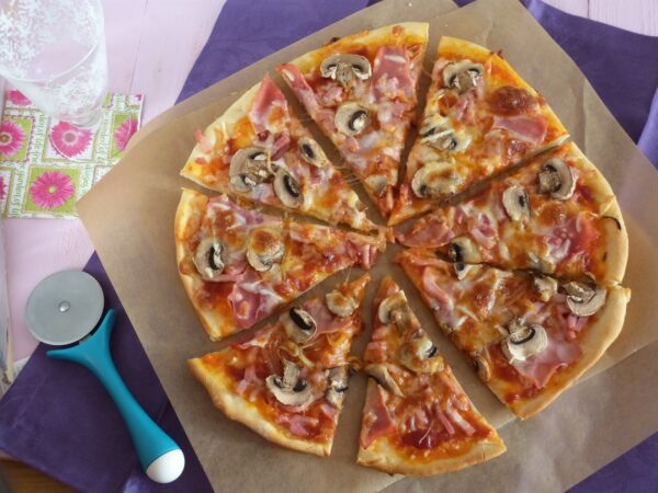 Pizza Reina