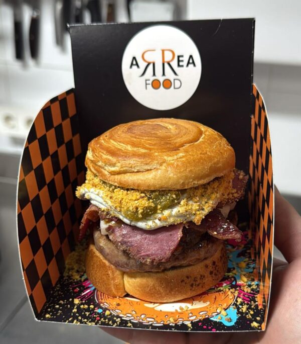 1. AMERICAN TRAVIS (BURGUER DEL MES)