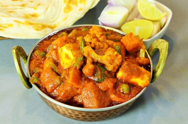 02. VEGETABLES MIX BHAJI (GUARNICIÓN)
