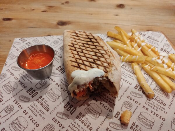 01. MENÚ SHAWARMA DE GRANADA